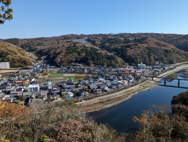 秋の建部古道を歩く
