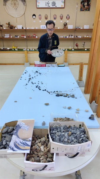 石で描く「葛飾北斎」